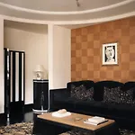 Pied A Terre Madeleine