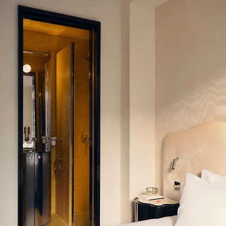 Pied A Terre Madeleine Apartment